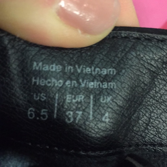 Aldo black heel booties - Picture 3 of 3